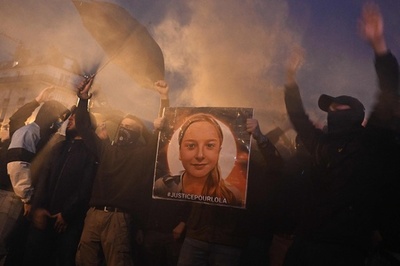 パリで12歳少女暴行死 移民の女逮捕、仏政府に批判