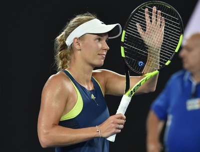 ウォズニアッキが全豪OP16強入り、全仏女王はフルセットで散る