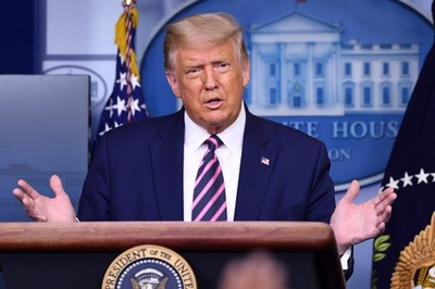 コロナワクチン、4月までに「米国人全員分」 トランプ氏