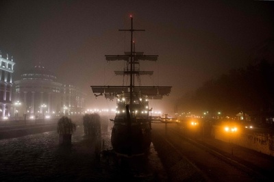 幻想的…だけど、霧だけでなくスモッグも マケドニア