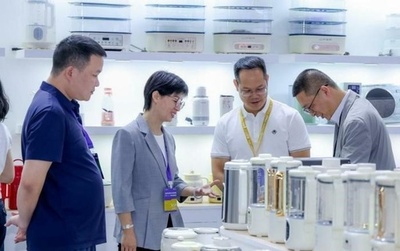 第8回IEAE深セン電子展　10万種類超の中国製品を展示