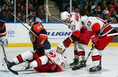 ハリケーンズ オーバータイムの末アイランダーズに勝利