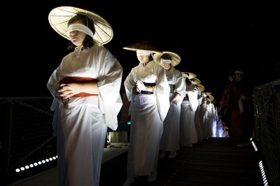 パリで富山の伝統行事、夜通しの芸術祭「ニュイ・ブランシュ」