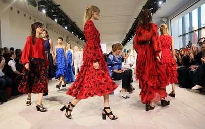 「マイケル・コース コレクション」16年春夏コレクション