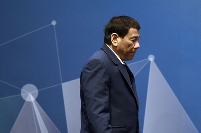 ドゥテルテ比大統領、「仮眠」でASEAN会議欠席 記者質問に「何が悪い？」