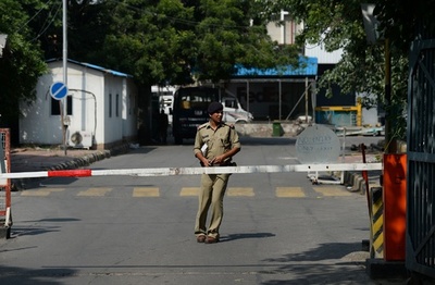 インド首都の空港、貨物から放射能漏れか