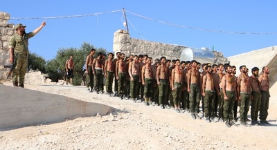 シリア政府軍の反体制派砲撃で妊婦と娘が死亡 イドリブ