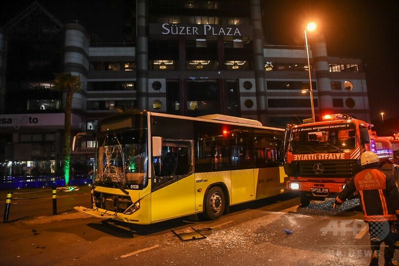 トルコのサッカー場付近で連続爆発、死傷者204人に