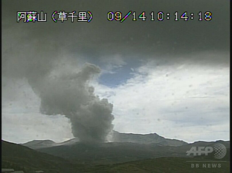阿蘇山が噴火、警戒レベル引き上げ入山規制