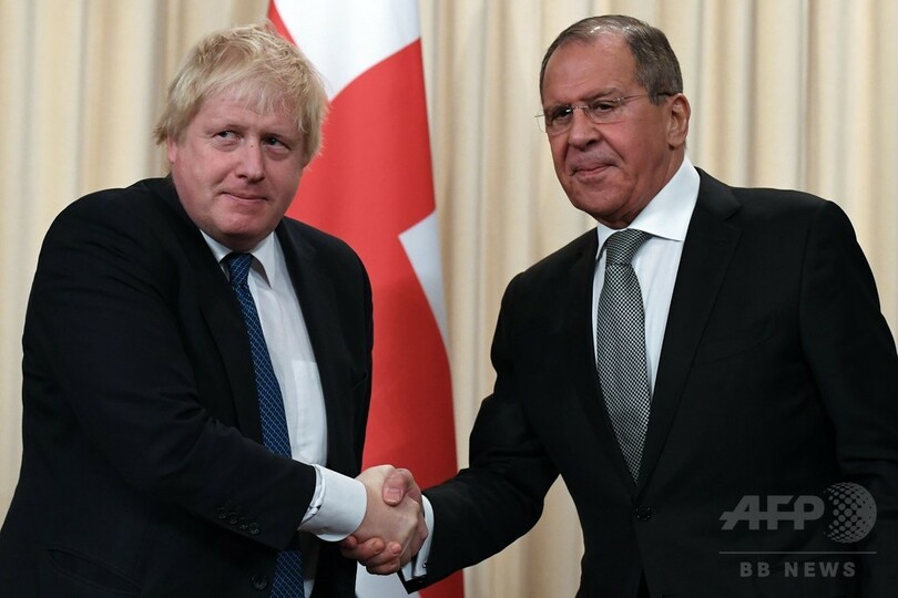 英外相、5年ぶりにロシア訪問し外相会談 関係改善への意欲示す