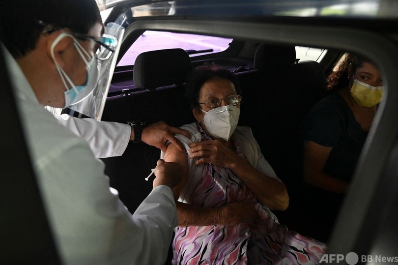 ワクチン特許放棄への支持高まる ファイザーなどは反発