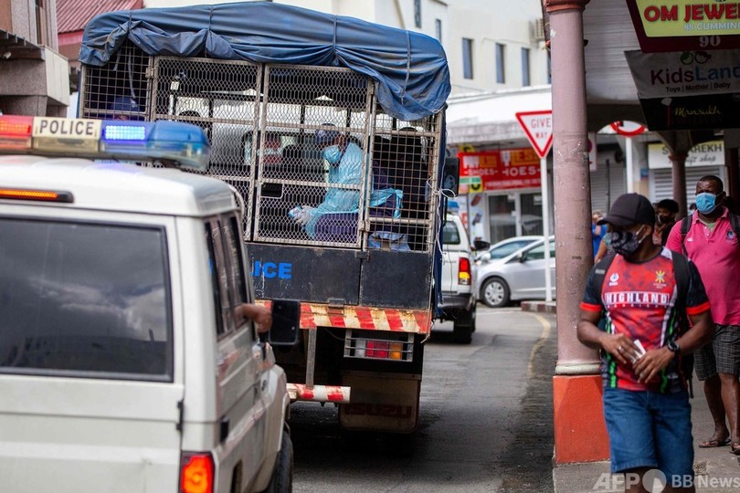 仕事続けたければワクチン接種を フィジー政府、全労働者に義務化へ