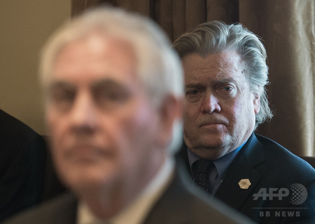 米中は「経済戦争中」とバノン氏、北朝鮮問題は「前座」 米中は「経済戦争中」とバノン氏、北朝鮮問題は「前座」
