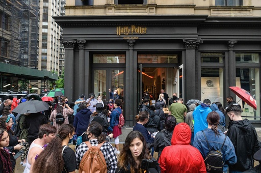 ハリー・ポッター」の最大旗艦店、米ニューヨークにオープン 写真21枚