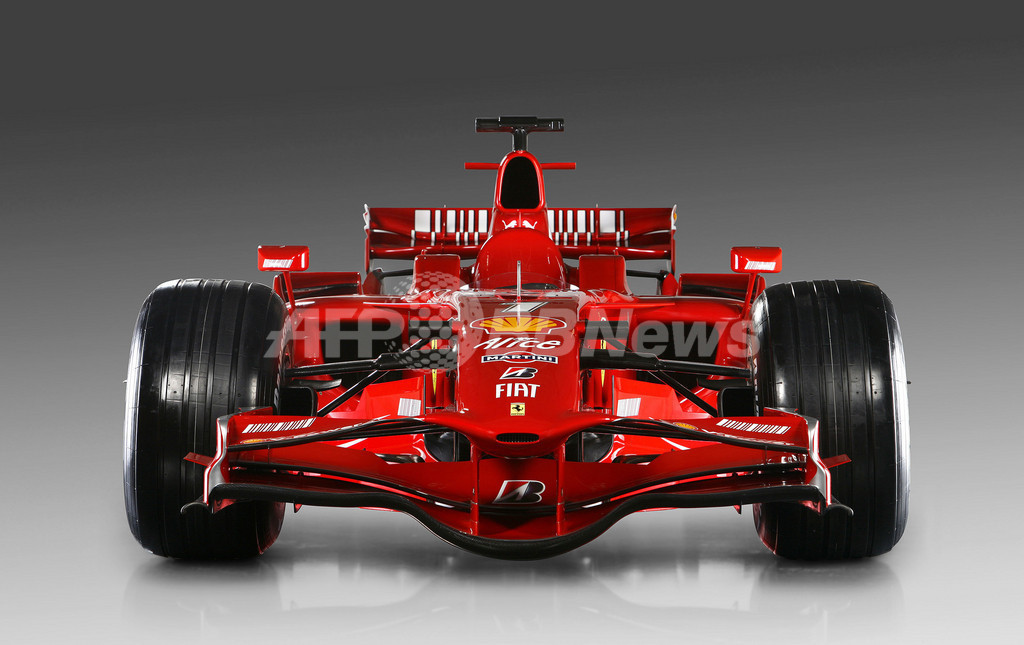 フェラーリ 2008年用ニューマシン「F2008」を発表 写真13枚