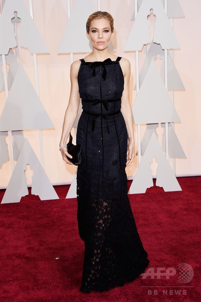 アカデミー賞授賞式、華やかなレッドカーペットでスタート