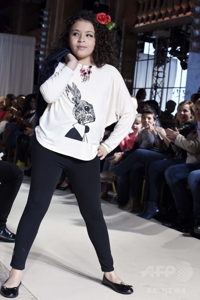 プラスサイズのファッションショー「パルプ ファッション・ウィーク」パリで開催