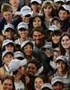 テニス、マドリード・オープン（Mutua Madrid Open 2014）男子シングルス決勝。記念撮影に臨むラファエル・ナダル（Rafael Nadal、2014年5月11日撮影）。(c)AFP/PIERRE-PHILIPPE MARCOU