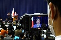 記者会見する安倍晋三首相（2020年3月28日撮影、資料写真）。(c)Kazuhiro NOGI / AFP