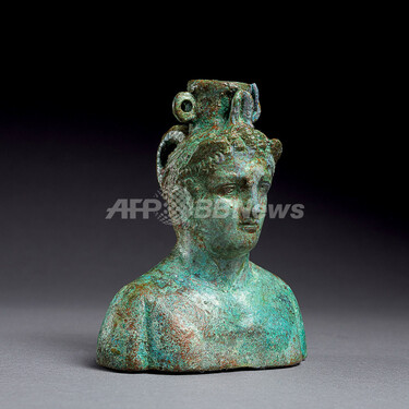 戦争を生き延びた」アフガニスタンの古代工芸品、米国で公開 写真3枚