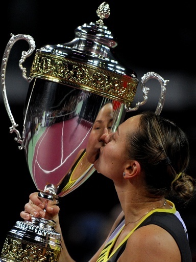 ペトロワがボズニアツキを下し優勝、トーナメントオブチャンピオンズ