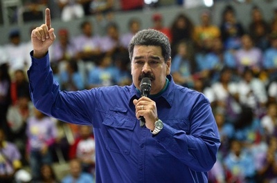 ベネズエラ、4月22日に大統領選強行へ 野党は批判