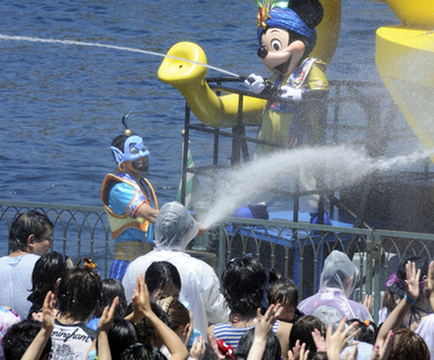 東京ディズニーリゾートも夏本番、「サマーオアシス・スプラッシュ」
