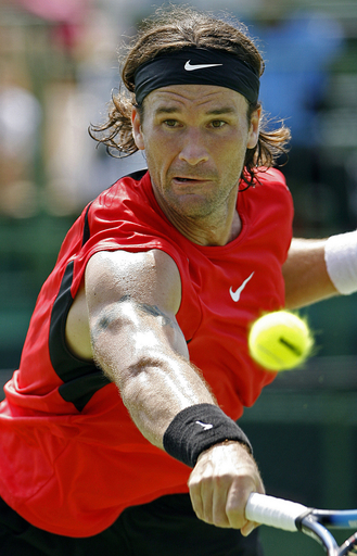 ＜テニス メディバンク国際2007＞モヤ ブルジョワを降し2回戦へ - オーストラリア