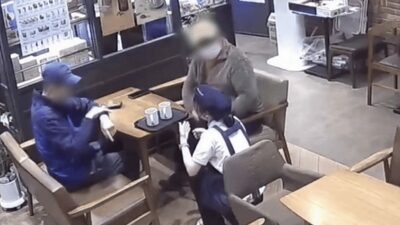 「おいしく召し上がれ」を手話で…韓国・聴覚障がい客を感動させたカフェ店主の心遣い