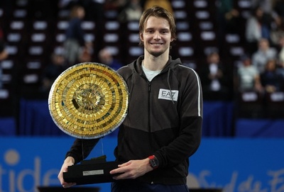 バブリクが南仏OP優勝 史上初の全試合逆転勝ち