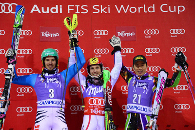 湯浅が3位表彰台の快挙、スキーW杯男子回転