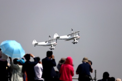 腕自慢のパイロットが世界から集結 鄭州で航空ショー