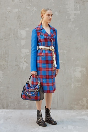 「マルベリー」20年春夏コレクション発表