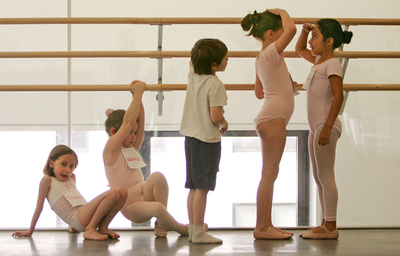 背が高いほど高給取り？豪国立大研究