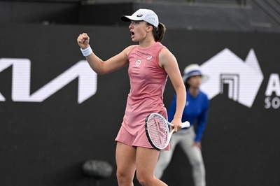 シフィオンテク8強入り、全米ファイナリストに圧勝 アデレード国際1