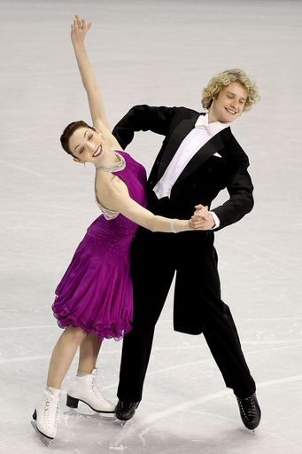 デイビス／ホワイト組が首位に、フィギュア全米選手権