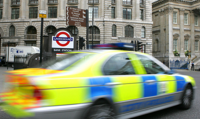 地球の反対側で同じ警官に切符を切られたドライバー