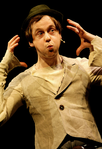 ジュリアン・コットローのパントマイムショー『Imagine Toi』 リハーサルが行われる