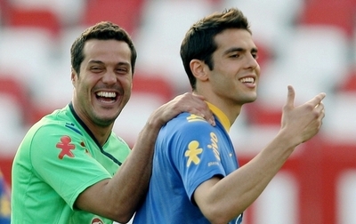 カカ、移籍金6000万ユーロでレアル・マドリードへ　ペレス元会長発表