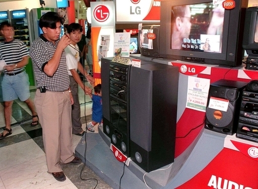 音痴が原因でカラオケ殺人、フィリピン