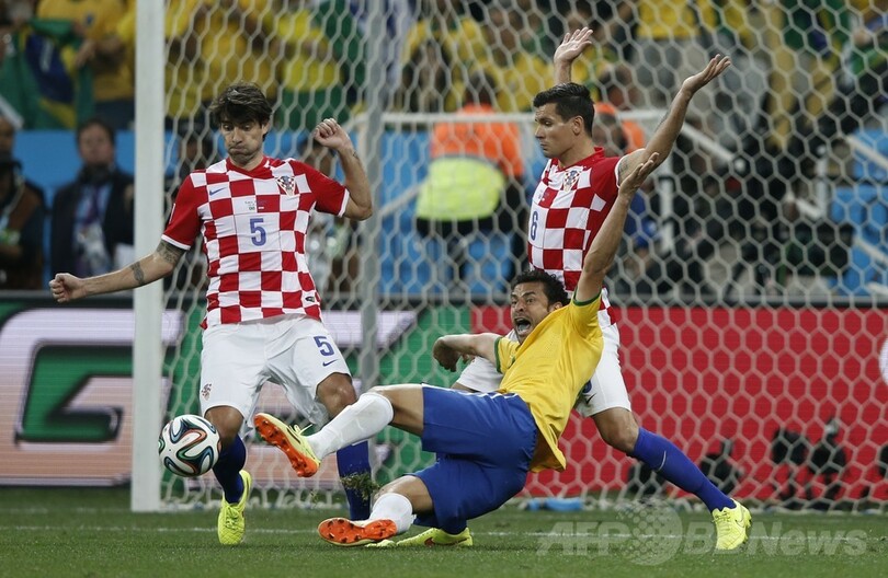 ブラジルが開幕戦でクロアチア下す、ネイマールが2得点