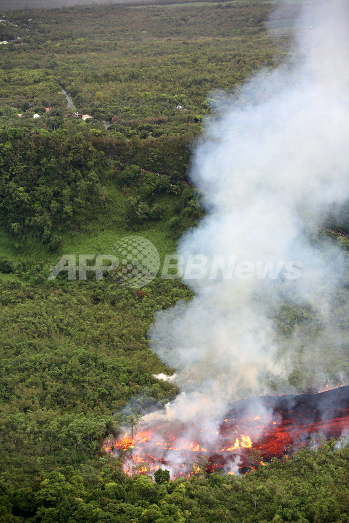 レユニオン島の活火山、噴火活動は現在も継続 - フランス