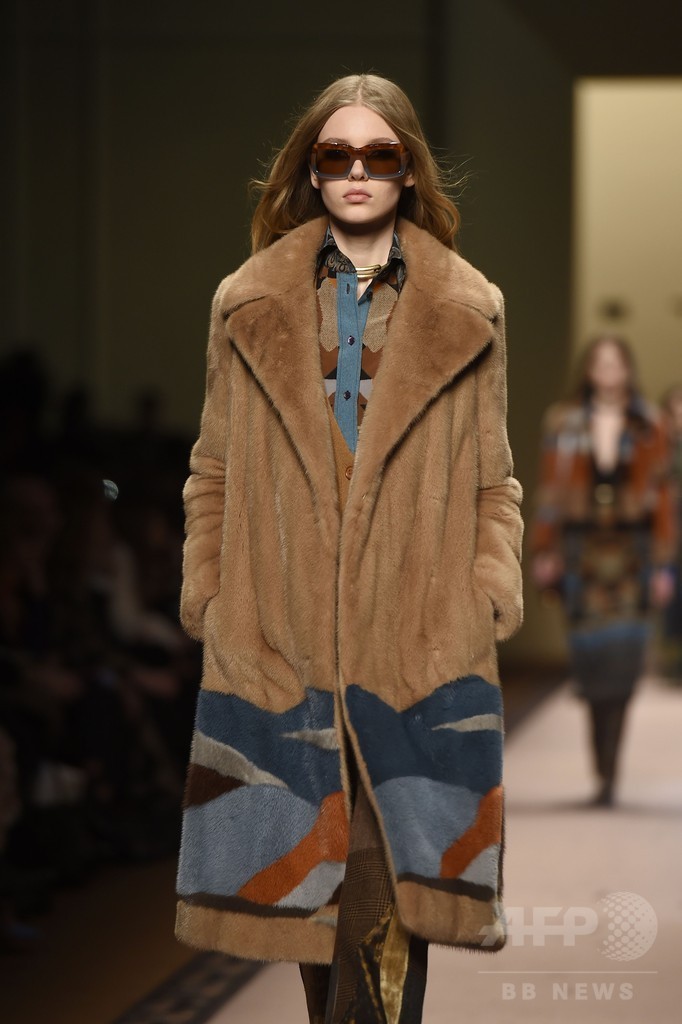 インテリアや家具をインスピレーションに、「エトロ」15/16秋冬