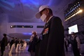 韓国・ソウルで行われた朝鮮戦争の停戦から67年の記念式典で黙とうをささげる元兵士ら（2020年7月27日撮影）。(c)Ed JONES / AFP