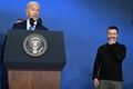 米首都ワシントンで開催された北大西洋条約機構（NATO）首脳会議関連の会合で、ジョー・バイデン米大統領が、ウクライナのウォロディミル・ゼレンスキー大統領をロシアのウラジーミル・プーチン大統領と誤って紹介した場面（2024年7月11日撮影）。(c) SAUL LOEB / AFP