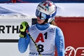 アルペンスキー世界選手権、女子スーパー大回転。ガッツポーズを見せるイタリアのマルタ・バッシーノ（2023年2月8日撮影）。(c)Jeff PACHOUD / AFP