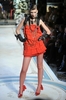 ニューヨーク市内ピエール ホテル（The Pierre Hotel）で開催された「ランバン フォー H&amp;M（Lanvin for H&amp;M）」のオートクチュール・ファッションショー（2010年11月18日撮影）。（c）AFP/Getty Images/Jamie McCarthy