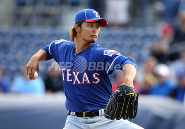 ダルビッシュ初登板は2回無失点、MLBオープン戦 写真20枚 国際ニュース