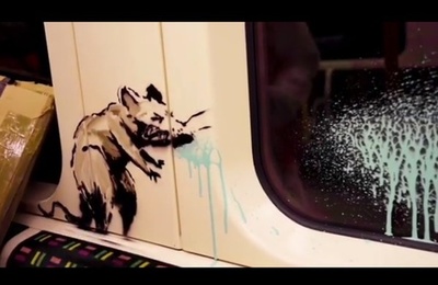 バンクシー最新作、地下鉄車内から除去 英ロンドン交通局