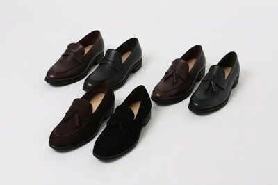 革靴の「硬さ」や「締め付け」から足を解放<br />蒸れにくく素足でも快適な「アンラインドローファー」を発売